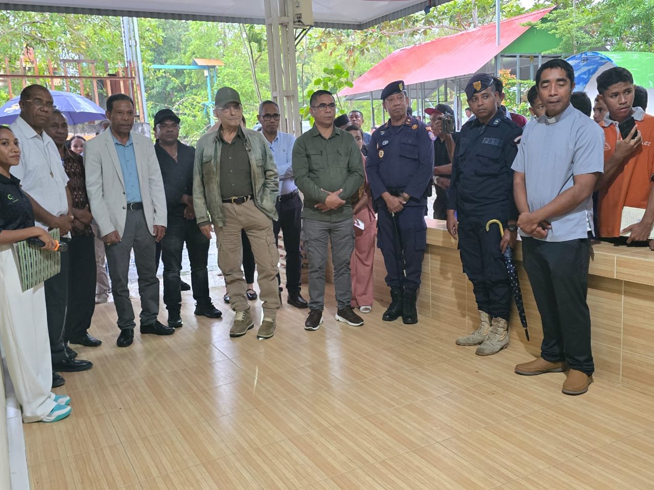 Perkumpulan Presiden, staf, dan Br. Marcal Amaral Lopes